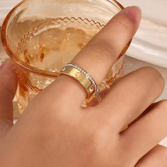 Gold Clover Eternity Band with Pavé Crystals Ring Set - Picture 4 of 10